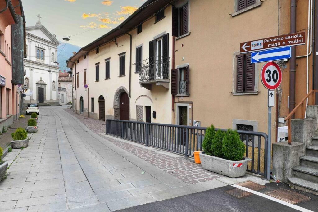 Borgo Di Terzo Bifocale In Centro Storico Check In 24H Fast Wi-Fi Bus 500M Apartment Bagian luar foto