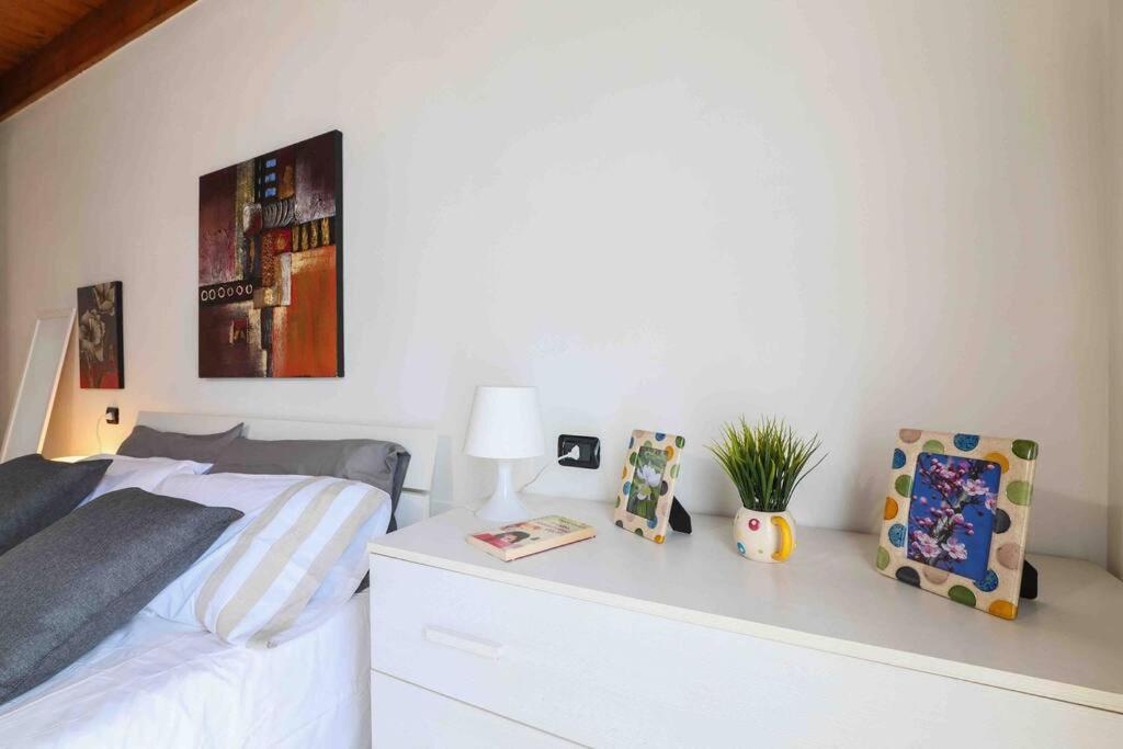 Borgo Di Terzo Bifocale In Centro Storico Check In 24H Fast Wi-Fi Bus 500M Apartment Bagian luar foto